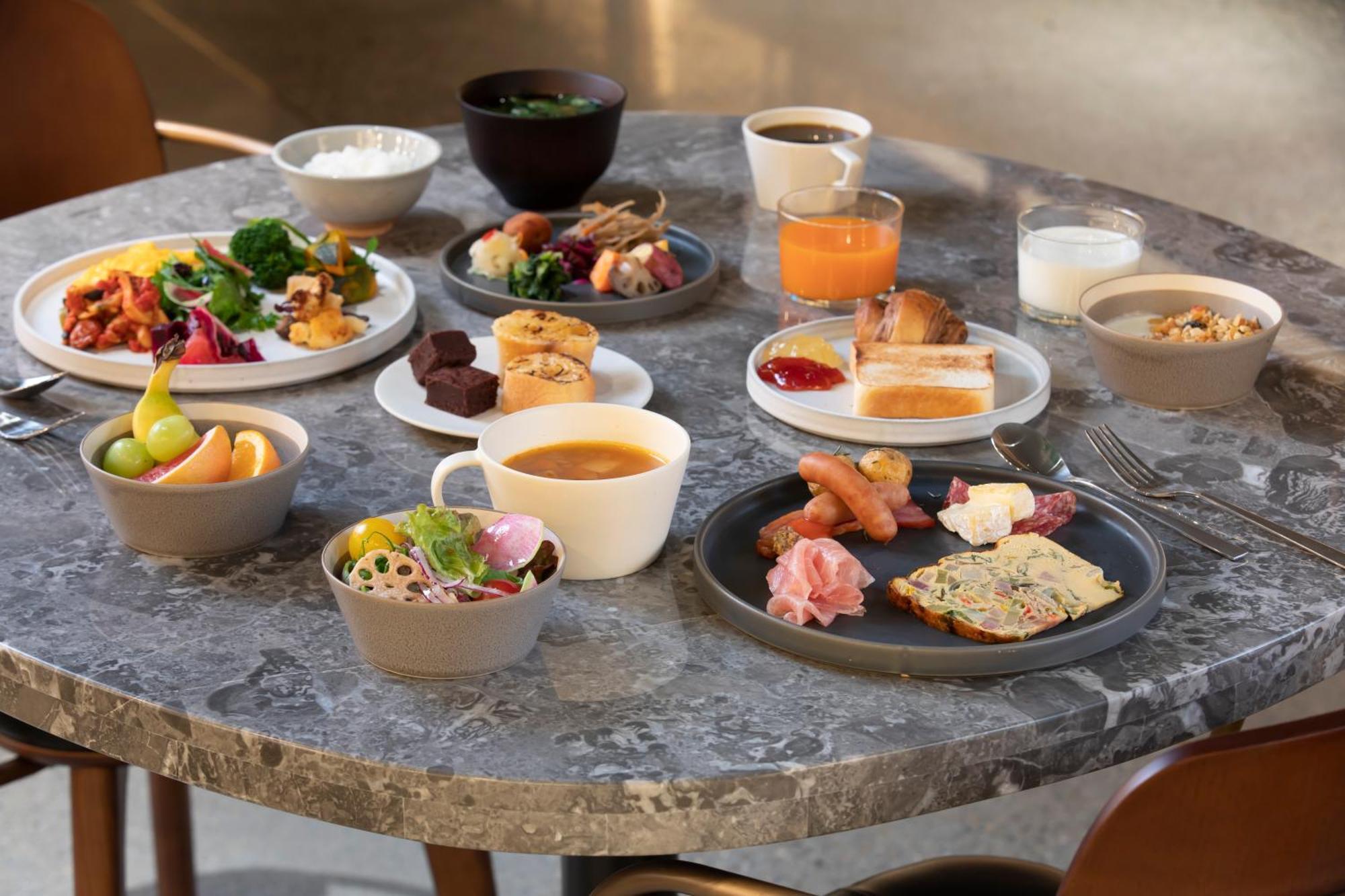فندق جود ناتشر كيوتو المظهر الخارجي الصورة A breakfast buffet at a hotel